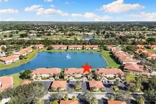 6660 Huntington Lakes Cir, Naples, FL 34119 - Photo 2