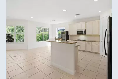 12671 Biscayne Ct, Naples, FL 34105 - Photo 18