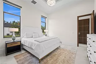 2272 Oakes Blvd, Naples, FL 34119 - Photo 48