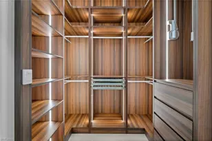 2272 Oakes Blvd, Naples, FL 34119 - Photo 24