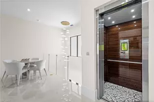 2272 Oakes Blvd, Naples, FL 34119 - Photo 32