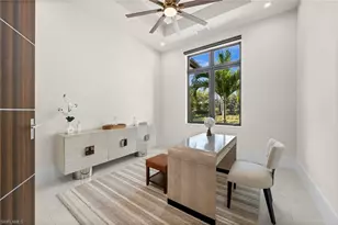 2272 Oakes Blvd, Naples, FL 34119 - Photo 28