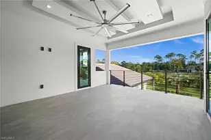 2272 Oakes Blvd, Naples, FL 34119 - Photo 38