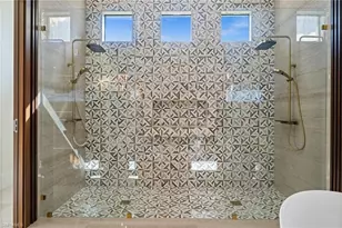 2272 Oakes Blvd, Naples, FL 34119 - Photo 26