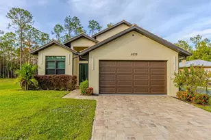 4029 2nd Ave SE, Naples, FL 34117 - Photo 2