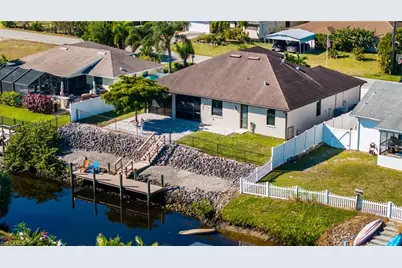 27296 High Seas Ln, Bonita Springs, FL 34135 - Photo 2