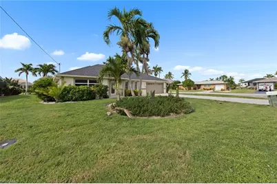 170 SW 52nd St, Cape Coral, FL 33914 - Photo 4