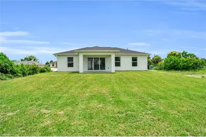 2812 15th St SW, Lehigh Acres, FL 33976 - Photo 20