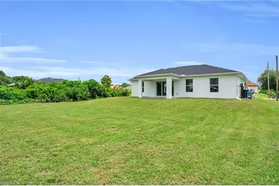 2812 15th St SW, Lehigh Acres, FL 33976 - Photo 22