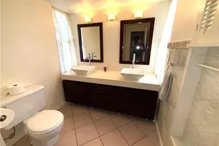 537 Landmark Dr, Naples, FL 34112 - Photo 20