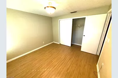 537 Landmark Dr, Naples, FL 34112 - Photo 22