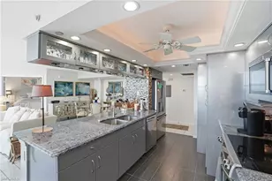 6101 Pelican Bay Blvd, Naples, FL 34108 - Photo 22