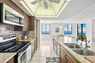 11 Bluebill Ave, Naples, FL 34108 - Photo 8