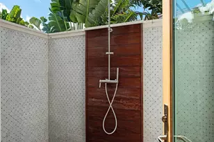 860 Admiralty Parade E, Naples, FL 34102 - Photo 24