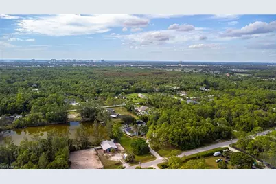 24410 Golden Eagle Ln, Bonita Springs, FL 34135 - Photo 4