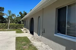 2105 SE 15th Pl, Cape Coral, FL 33990 - Photo 24