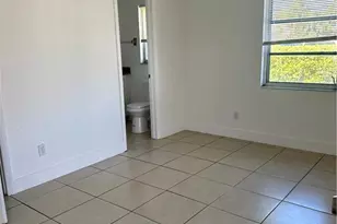 2105 SE 15th Pl, Cape Coral, FL 33990 - Photo 20