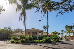 2225 Heritage Greens Dr, Naples, FL 34119 - Photo 32