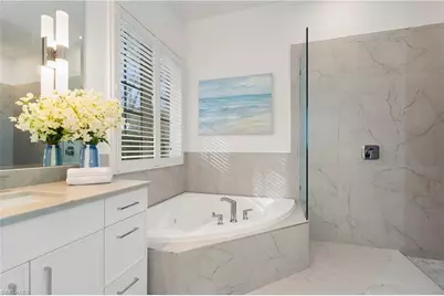 4840 W Boulevard Ct, Naples, FL 34103 - Photo 24