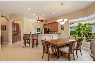 3162 Santorini Ct, Naples, FL 34119 - Photo 8