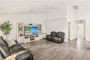 27130 Holly Ln, Bonita Springs, FL 34135 - Photo 4