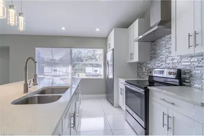 441 22nd St NE, Naples, FL 34120 - Photo 14