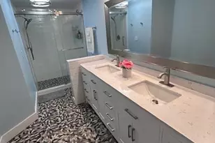 9828 Luna Cir, Naples, FL 34109 - Photo 8