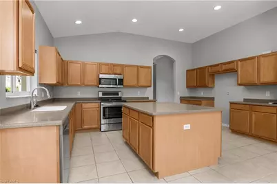 2022 Fairmont Ln, Naples, FL 34120 - Photo 4