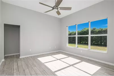 2022 Fairmont Ln, Naples, FL 34120 - Photo 10