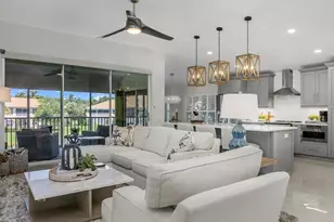 816 Carrick Bend Cir, Naples, FL 34110 - Photo 12