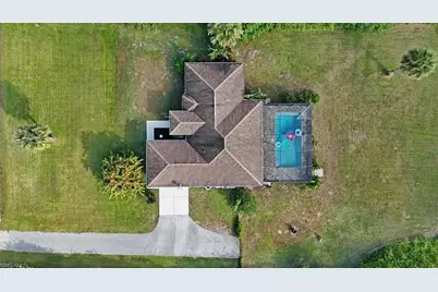 748 41st Ave NW, Naples, FL 34120 - Photo 4