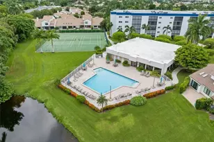 569 Park Shore Dr, Naples, FL 34103 - Photo 34