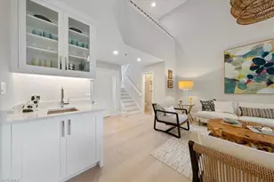 569 Park Shore Dr, Naples, FL 34103 - Photo 8