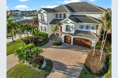 405 Trade Winds Ave, Naples, FL 34108 - Photo 2