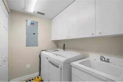 300 Dunes Blvd #107, Naples, FL 34110 - Photo 32