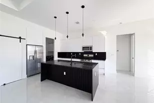 1712 Canton Ave, Lehigh Acres, FL 33972 - Photo 8