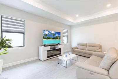 10371 Ventana Ln, Naples, FL 34120 - Photo 6