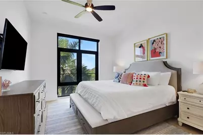 850 Central #303, Naples, FL 34102 - Photo 18
