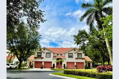685 Windsor Sq #101, Naples, FL 34104 - Photo 2