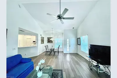 685 Windsor Sq #101, Naples, FL 34104 - Photo 10