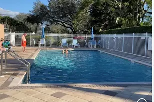 685 Windsor Sq, Naples, FL 34104 - Photo 38