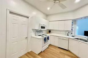 685 Windsor Sq, Naples, FL 34104 - Photo 32