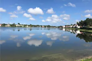 685 Windsor Sq, Naples, FL 34104 - Photo 1