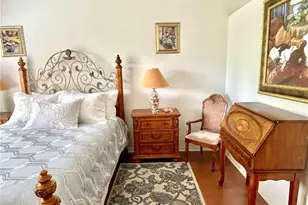 685 Windsor Sq, Naples, FL 34104 - Photo 18