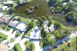 22 Constitution Dr, Naples, FL 34112 - Photo 8