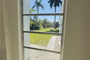 22 Constitution Dr, Naples, FL 34112 - Photo 16