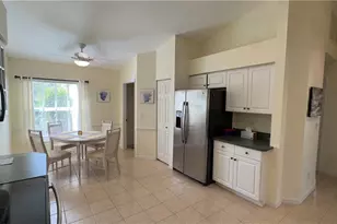 5653 Greenwood Cir, Naples, FL 34112 - Photo 8