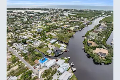 27579 Tarpon Way, Bonita Springs, FL 34134 - Photo 16