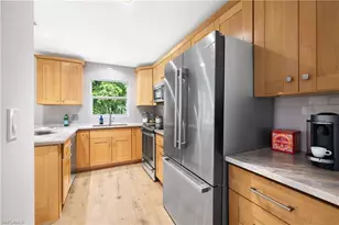 3200 Binnacle Dr, Naples, FL 34103 - Photo 4