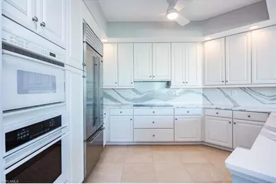 295 Grande Way #702, Naples, FL 34110 - Photo 6